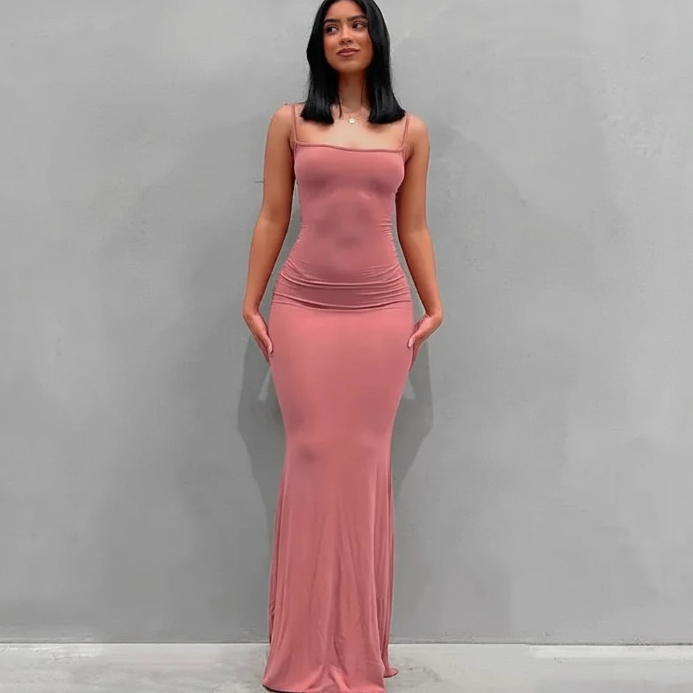 Robe Maxi Satin Sexy Sans Bretelles – Coupe Slim Élégante