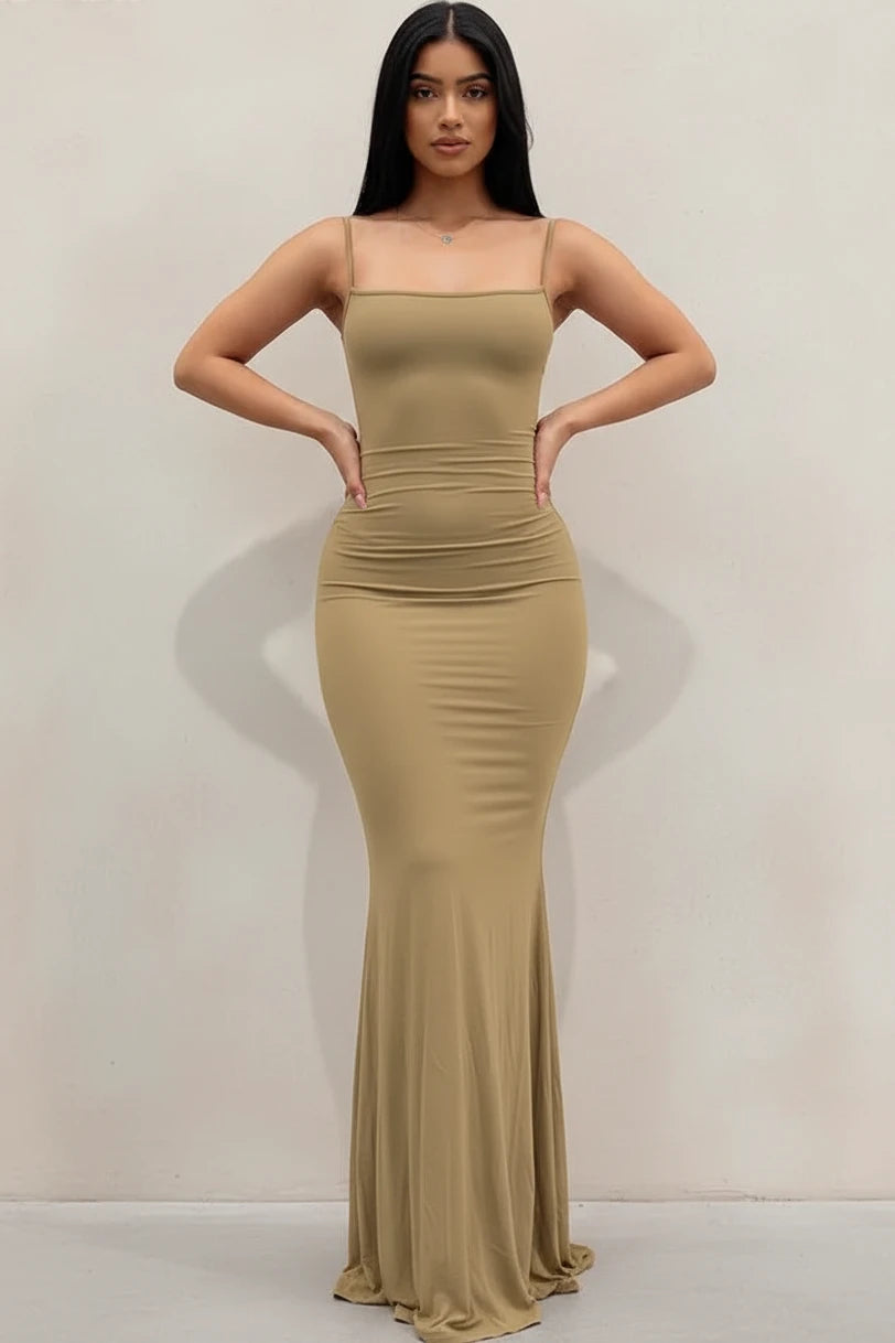 Robe Maxi Satin Sexy Sans Bretelles – Coupe Slim Élégante